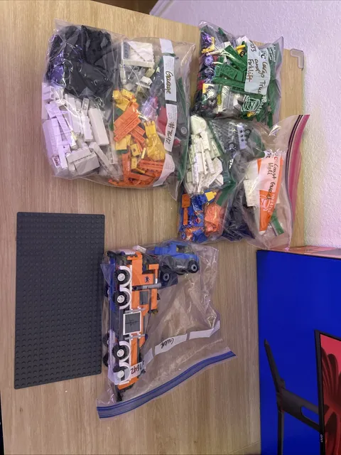 LEGO City Lot *Assume Incomplete* Including Parts From Sets 7642, 7733, and 7738