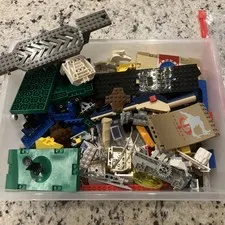 Lego vintage pieces lot - Star Wars, Space, Police, Castle and more! - Read