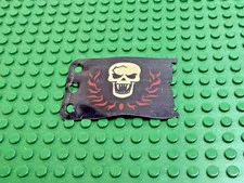 LEGO Black Plastic Flag 8 x 5 wi/White Skull Fangs Red Flames 4195 #bb0511pb01