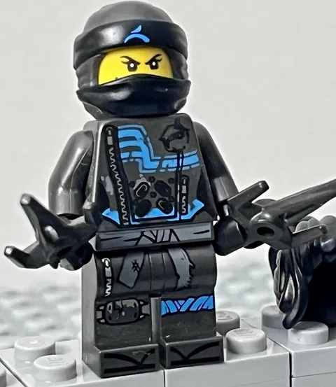 LEGO Ninjago Nya Minifigure Deepstone Robes Hair 70738 njo142 Genuine