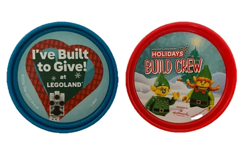 LEGOLAND Lego Christmas Happy Holidays Pop Badge (2pcs) 2024 Elf Crew NEW RARE
