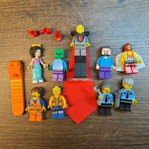 LEGO Movie Minifigure Lot 10+ Emmet Ma Cop Pa Cop Luchador + RARE Big Fig