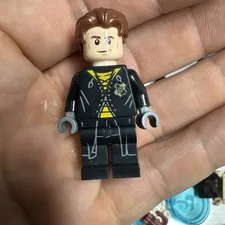 Lego Cedric Diggory 75946 Black and Yellow Uniform Harry Potter Minifigure