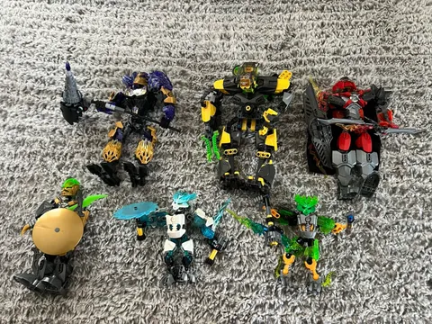 Lego Bionicles Sets W/ Accessories Retired Rare Lot Sold Out in Stores 6 Figures