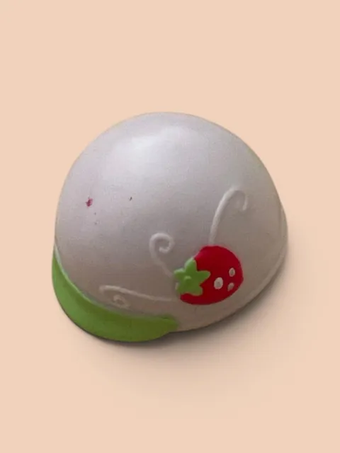 vintage Strawberry Shortcake doll accessory plastic hat white Barbie