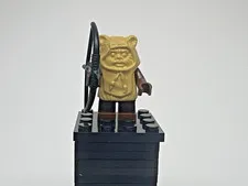 LEGO Star Wars Minifigure- Paploo Ewok Tan head with hood - SW0067 from set 7139