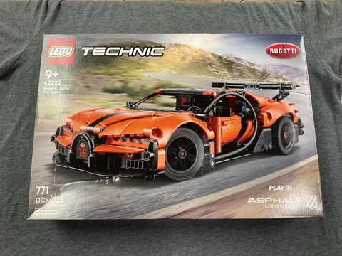 LEGO® Technic Bugatti Chiron Pur Sport Hypercar 42222 (P03063975)