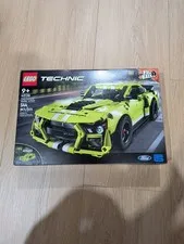 LEGO TECHNIC: Ford Mustang Shelby Gt500 (42138) Pull Back New In Box