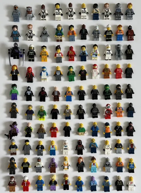 100% Authentic Lego Lot Minifigures Qty 100 Marvel Police Ninja Star Wars