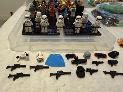 Star Wars lego Stormtrooper lot of 7 Minifigures (SW0617 Sw1168) + Bonus ACT FAS