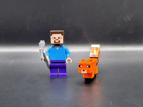 LEGO MINIFIGURE MINECRAFT STEVE - DARK PURPLE LEGS MIN009 W/PICKAXE & FOX
