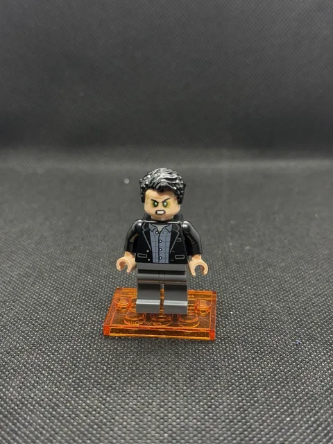 Bruce Banner - Dark Bluish Gray Legs Sh0854