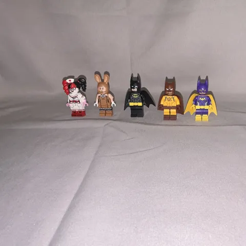 LEGO Batman Minifigures Lot of 5 Assorted Variants Plastic Figures