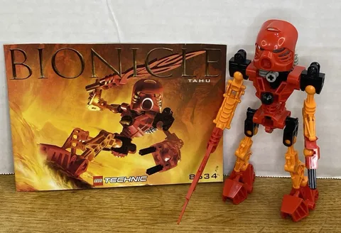 LEGO Bionicle 8534 Tahu Toa Mata 2001 Complete w/ Manual Vintage