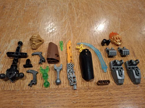 LEGO BIONICLE / Hero Factory Bulk Lot Mixed Parts Pieces & Accessories Plastic