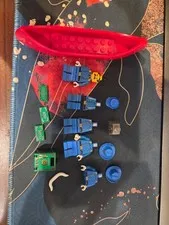 Lego Western Minifigure Component Lot. Legoredo minfifigure components