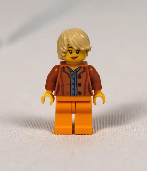 LEGO BrickLink Designer Program 910023 Venetian Houses Female Minifigure ADP046