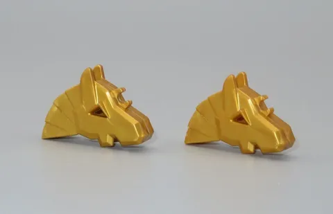 LEGO 2 Horse Battle Armor Helmets Pearl gold minifigure 7909 7078