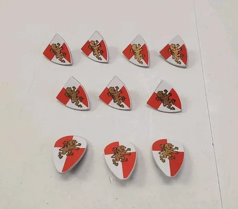 Lego Minifigure Shield Gold Lion Red White Lot Of 10 Castle Kingdoms Triangular 
