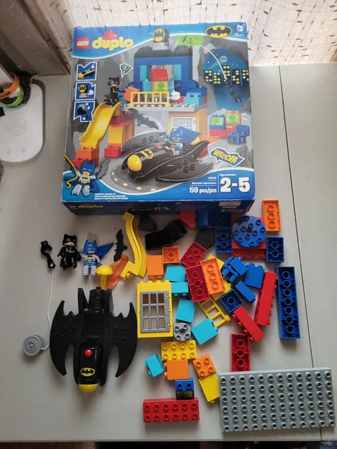 Duplo 10545 Batman Batcave Adventure 2014 Joker DC Comics Missing 3 + Manual