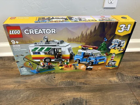 LEGO Creator: Caravan Family Holiday (31108) Complete Set w Box And Instructions
