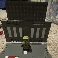 LEGO Minifigure Olive Green/Tan Military Soldier Uniform Figure