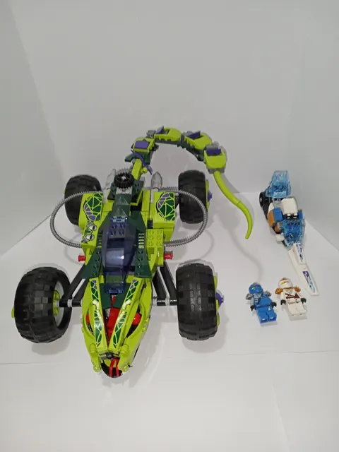 LEGO Ninjago 9445 Fangpyre Truck Ambush 90% complete missing 2 figures READ