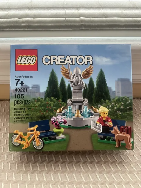 LEGO Creator Promotional 40221 Fountain. New. Sealed. 2016