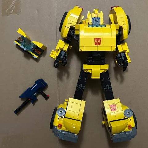LEGO Icons Transformers Bumblebee USED 10338