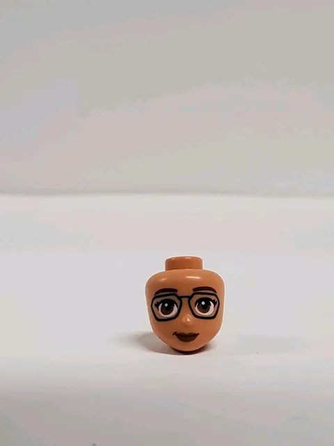 Lego - Mini Doll Head - Female Brown Eyes Smile Smirk Glasses  Nougat Tan