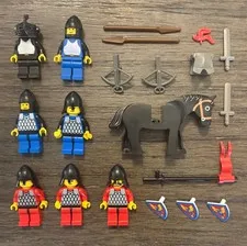 LEGO- Castle vintage Black Knights. Minifigure lot. accessories, good condition