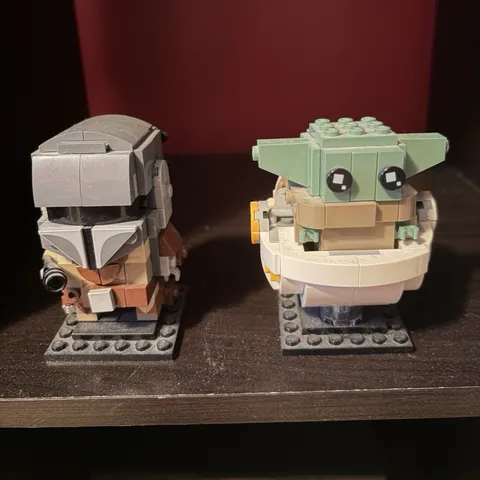 LEGO BrickHeadz Star Wars 75317 Mandalorian & The Child Set 295pcs No Box