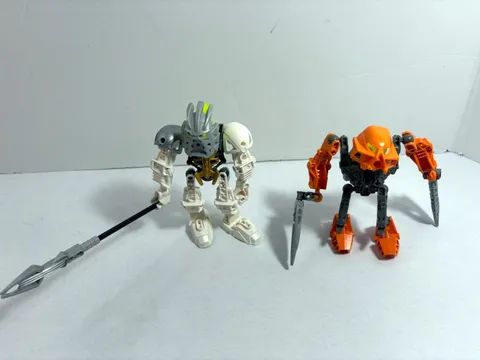 LEGO Bionicle LOT:  Takanuva 7135 + Photok 8946