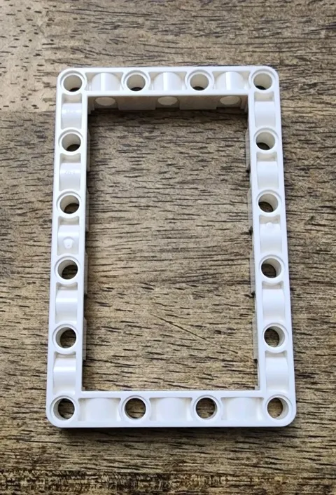 LEGO White Technic, Liftarm, Frame Thick 7 x 11 Open Center. QTY 1. Part 39794.