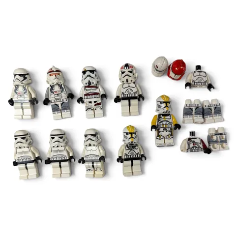 LEGO Star Wars 9 Mini Figs Lot White Stormtroopers Clone Troopers Extra Parts