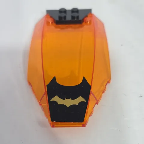 LEGO 45705 Windscreen Part Curved Trans Orange (Batman Riddler Chase 76012)