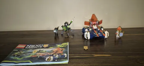 LEGO NEXO KNIGHTS 72001 Lance's Hover Jouster 217pcs w/ Instructions No Box