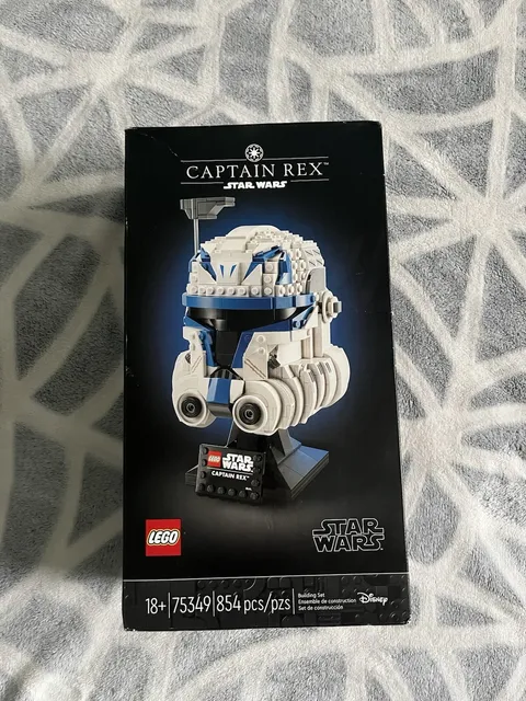 (NEVER OPENED) LEGO Star Wars: Captain Rex Helmet (75349)