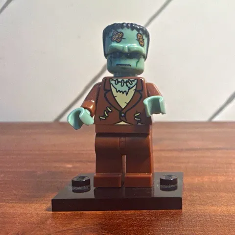LEGO Minifigures Series 4 The Monster Frankenstein 8804 COL055 CMF 2011