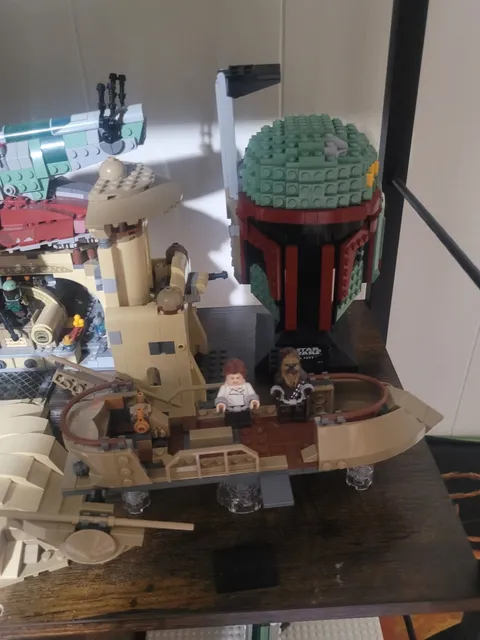 Lego Star Wars Set Lot comes with some minifigs. please see description 