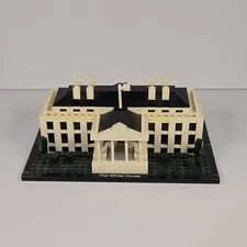 LEGO Architecture The White House 21006 560 pcs Ages 12+ 99%