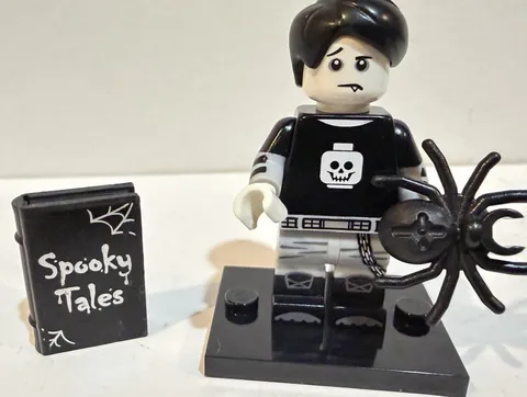 LEGO Series 16 Collectible Minifigure Spooky Boy with Stand - col248 col16-5
