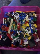 200+ Legos Bricks and Pieces Bulk Lot +4 big pieces
