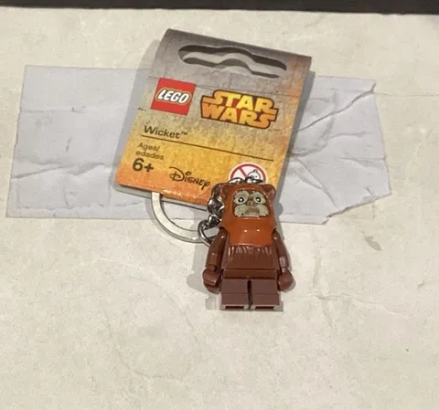 LEGO Star Wars Wicket the Ewok Minifigure Keychain – RoTJ – Retired