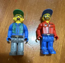 LEGO for juniors Minifigures- Truck Driver (R) Construction Worker (L) lot of 2