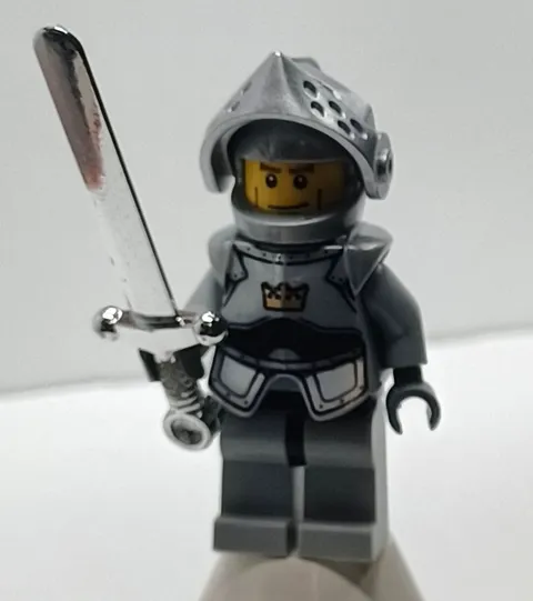 Lego Castle Fantasy Era Crown Knight Minifigure cas379