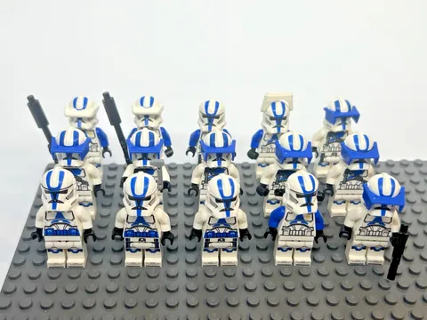 LEGO Star Wars Minifigure - 501st Legion Clone Trooper w Helmet Hole Lot of 15