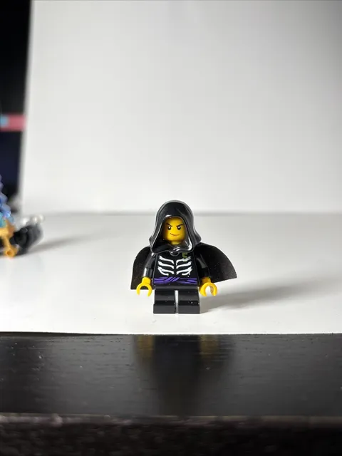 LEGO Ninjago Lloyd Garmadon Minifigure 9457 9552 9443 Genuine Figure