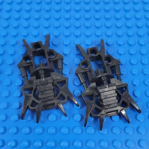 2X LEGO Bionicle BLACK Toa Inika Clawed Foot Set Pair Part 53542 7147 8912 8690