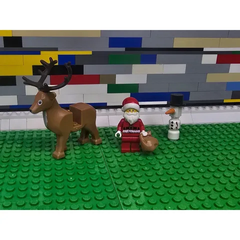 LEGO Christmas Minifigure Bundle - Santa, Reindeer, & Snowman